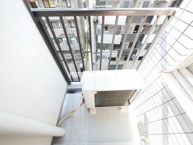 ローレルステート松屋町のバルコニー