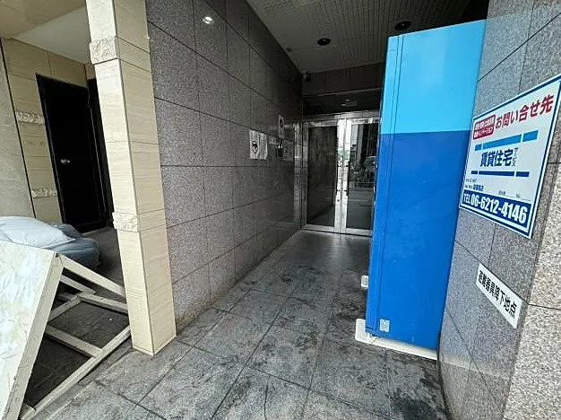 サクセス西心斎橋のエントランス