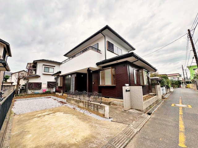 《仲介手数料半額》川越市霞ケ関東5丁目　中古戸建ての外観|霞ケ関東小学校まで徒歩6分！内装リフォーム済みで気持ちよく新生活を始められます。全室6帖以上、主寝室9帖や8帖以上の洋室2部屋、広々玄関などゆとりある間取りが魅力。お気軽にお問い合わせください！