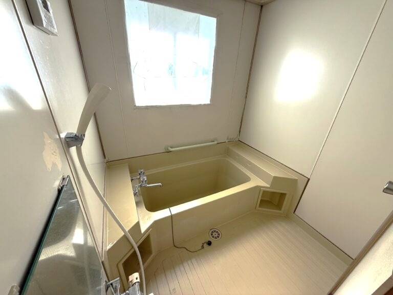 網走市鱒浦4丁目10番24　中古住宅の浴室