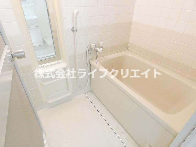 INOVE日野台（旧ヒルトップ多摩平の森）の浴室