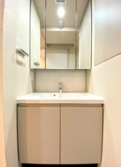 ＳＹＦＯＲＭＥ西小山の独立洗面台