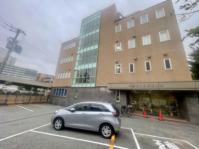 吹田市津雲台５丁目の店舗事務所の外観