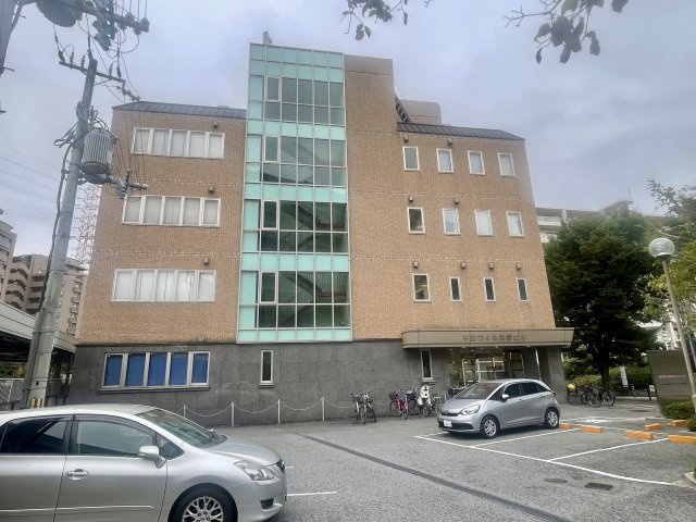 吹田市津雲台５丁目の店舗事務所の外観