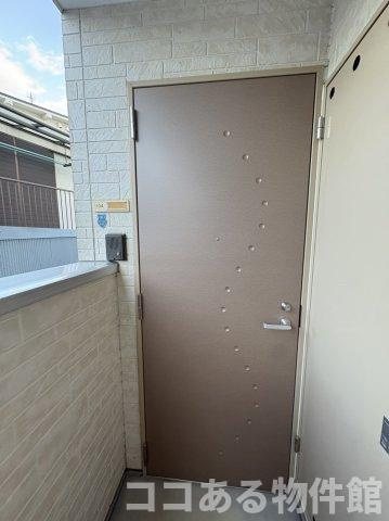 HCフラッツ須磨関守の玄関
