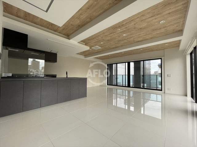 BRAVE天満橋の居間・リビング|BRAVE天満橋京町　リビング