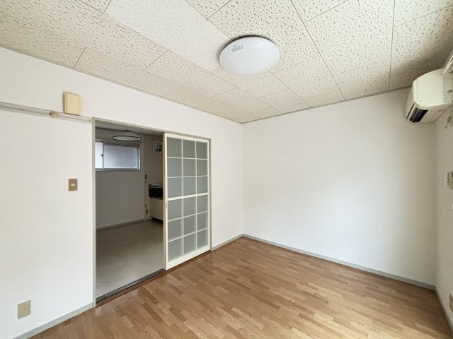 アーバン錦町の居間・リビング
