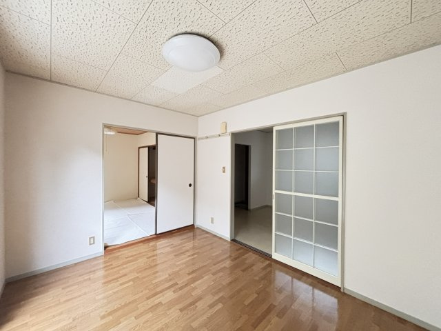 アーバン錦町の居間・リビング