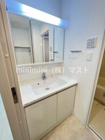 スプランディッド難波WESTⅡの洗面所