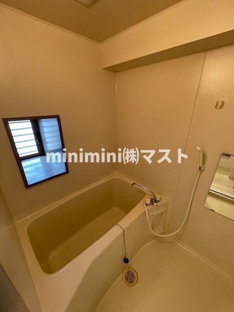 ハーベスト阿波座リバーサイドの浴室