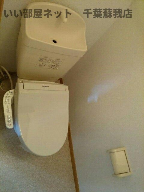 メゾンリヴェールⅤのトイレ|清潔感のあるトイレです