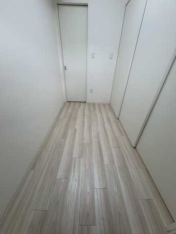 セレニテ日本橋プリエの洋室