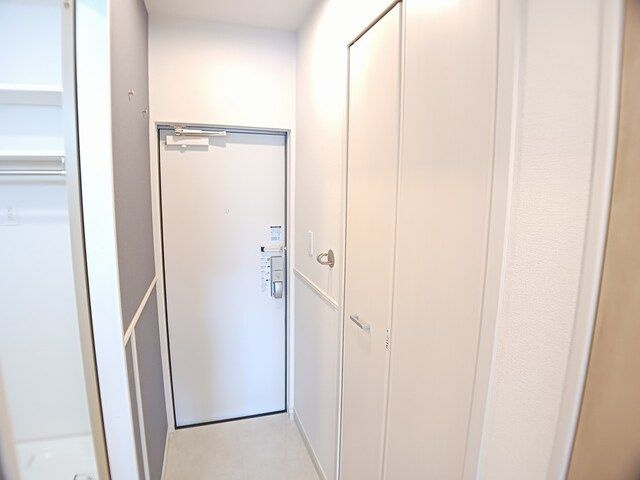 ディアコート唐崎の玄関