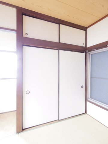 中清戸１丁目貸家の収納