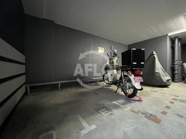 プレサンス塚本グランゲートのその他|プレサンス塚本グランゲート　バイク置き場