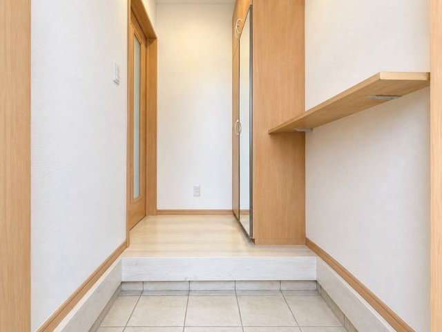 【中古戸建】阿見町うずら野2丁目の玄関