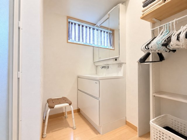 【中古戸建】阿見町うずら野2丁目の独立洗面台