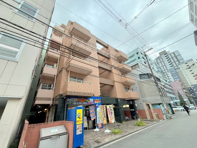 クルーム新大阪　2番館の外観