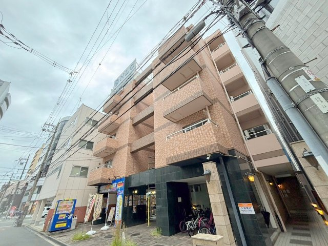 クルーム新大阪　2番館の外観