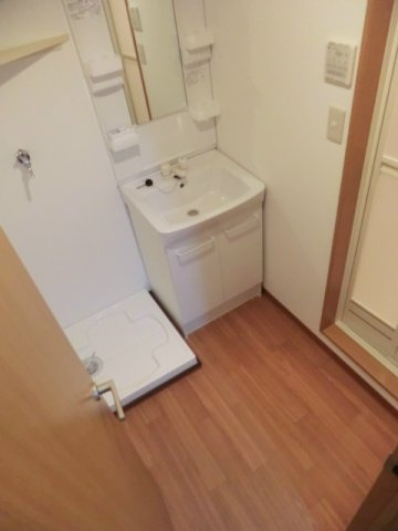 神戸市中央区元町通４丁目の賃貸マンションの洗面所
