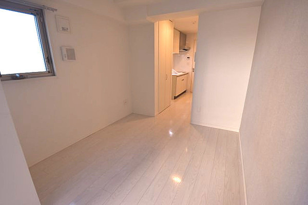 神戸市中央区楠町６丁目の賃貸マンションの居間・リビング