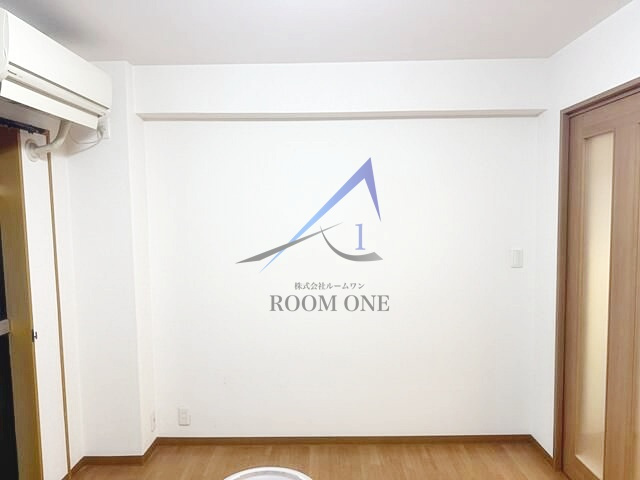 マナロコーポの居間・リビング|洋室のお部屋です。