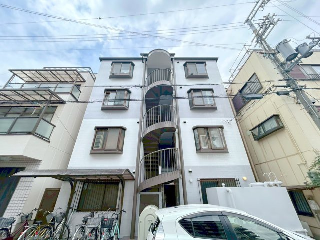上新庄Sevin Che'rieの外観