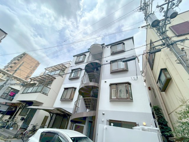 上新庄Sevin Che'rieの外観