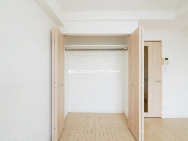 グランエクラ岸里の収納