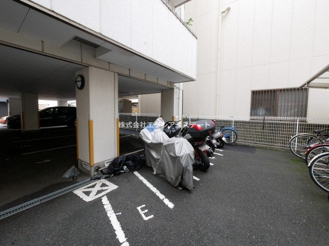 グランエクラ岸里のその他共用部分