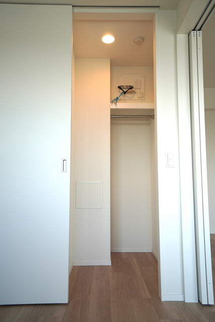 Ｊ．ＧＲＡＮ　Ｃｏｕｒｔ　品川西大井ＥＡＳＴの収納|※写真は同タイプ住戸です。