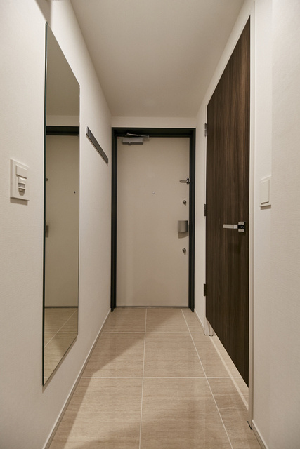 アーバネックス日本橋馬喰町Ⅱの玄関|※写真は同タイプ住戸です。