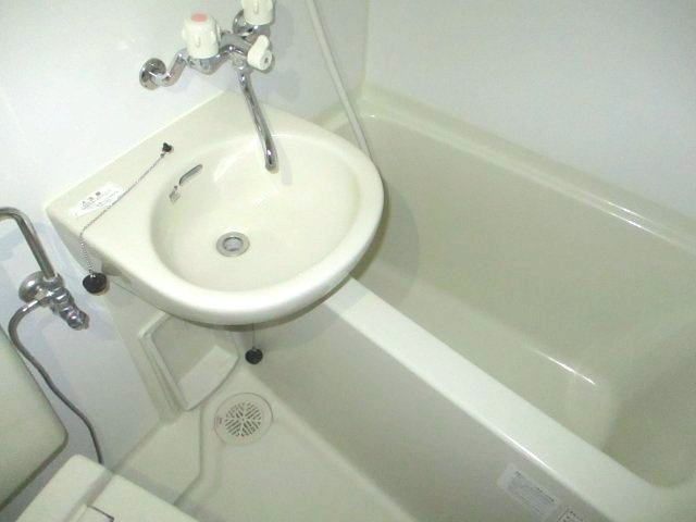 メゾン沙羅の洗面所|別部屋参考用写真