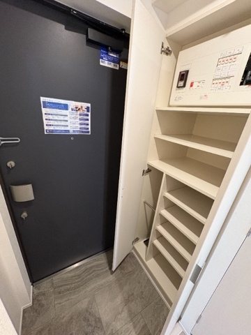 新品家具付きマンション月島12(KaGood東京)の玄関