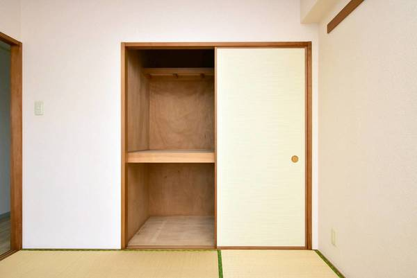 ビレッジハウス潮見タワー1号棟の収納|ビレッジハウスの同一物件・同一タイプの間取りの写真です