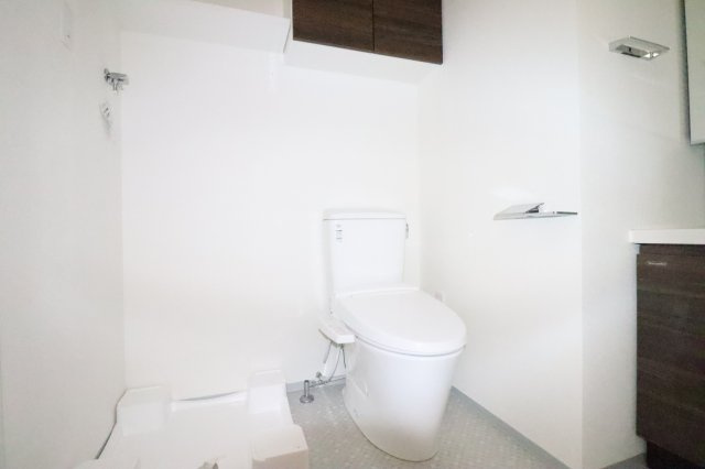GENOVIA横浜鶴見市場skygardenのトイレ|シンプルで使いやすいトイレです