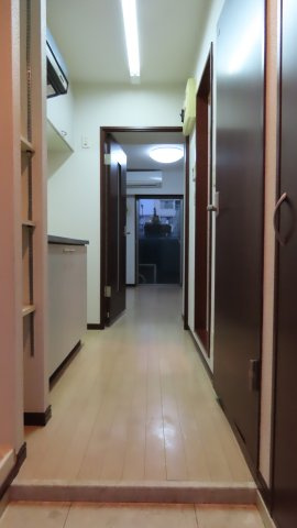 アヴァンツァーレ高輪の玄関|ゆったりとした玄関です