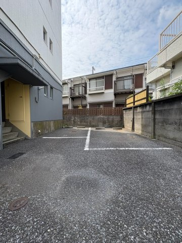 市川マンションの駐車場|駐車場完備です
