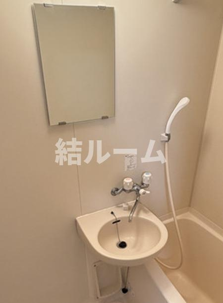 板橋区板橋１丁目の賃貸マンションの洗面所