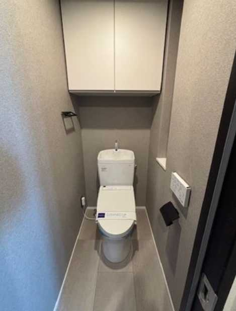 レジディア池尻大橋　角部屋　リノベーション　眺望良好のトイレ