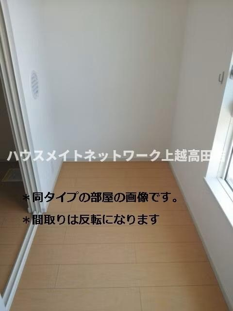 ビレッジケイツＹのバルコニー|サンルーム（参考同室タイプ反転室内写真）