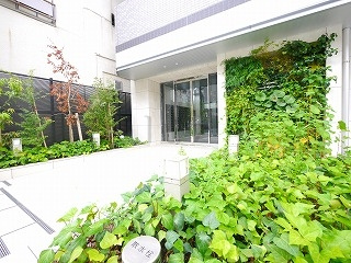 ジェノヴィア川崎駅グリーンヴェールのエントランス