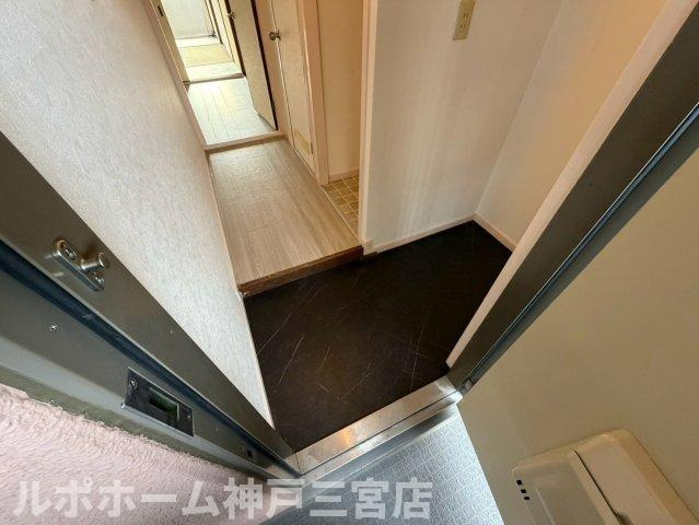グレイスハイツ永楽の玄関