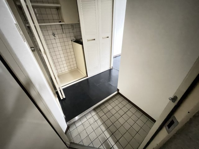 コルナス八戸ノ里の玄関