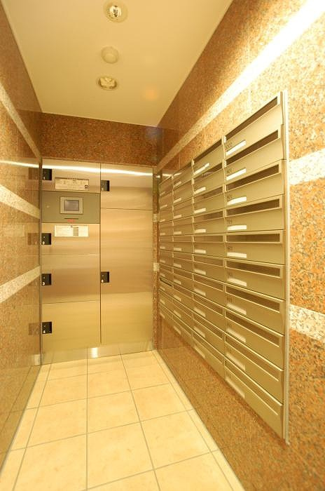 エグゼ浅草弐番館の設備|メールＢＯＸ・宅配ＢＯＸ