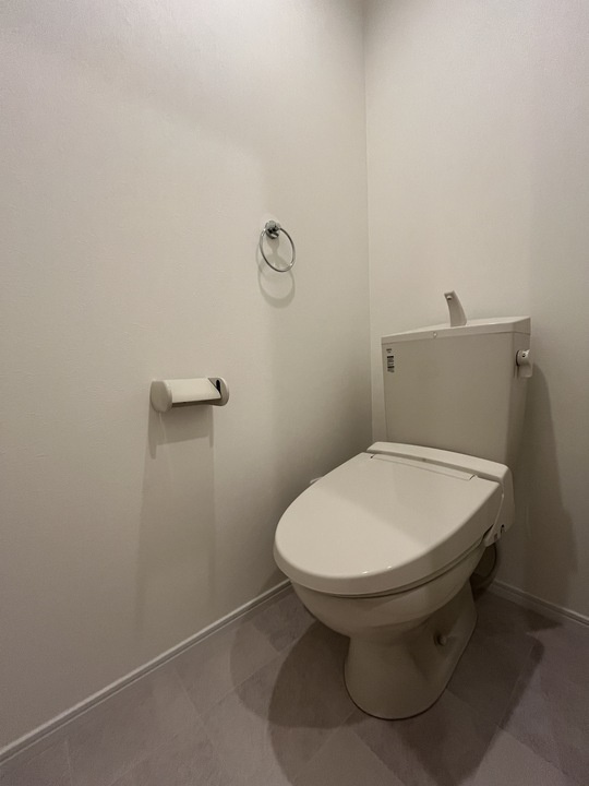 サンピア幕張本郷のトイレ|ゆったりとした空間のトイレです