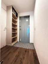 オークテラスの玄関|明るい玄関です