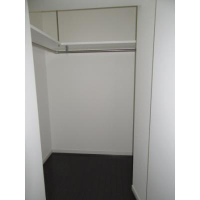 白壁リンクスの収納|こまごまとしたものを収納できそうですね