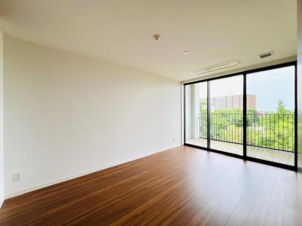 Ｂｒｉｌｌｉａ　ｉｓｔ　中野セントラルパークの居間・リビング|こちらの居間で趣味の時間をお楽しみください