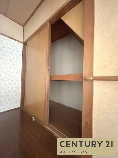 小林東3丁目貸家の収納